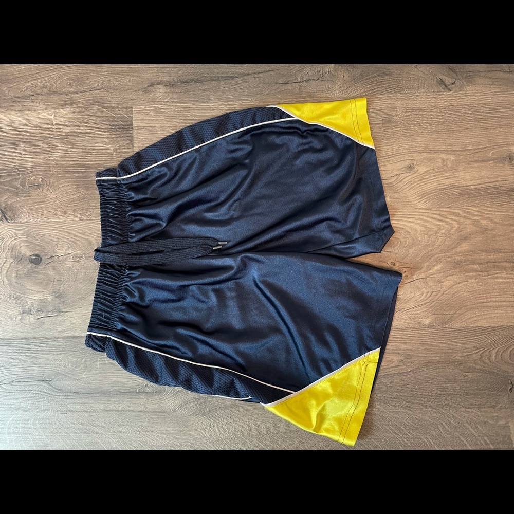 Boys shorts size large
